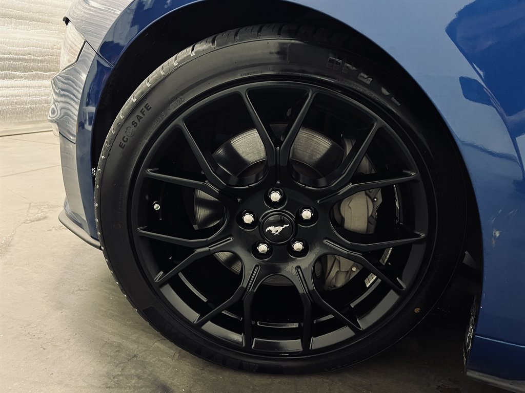 2018 Ford Mustang - $16,999