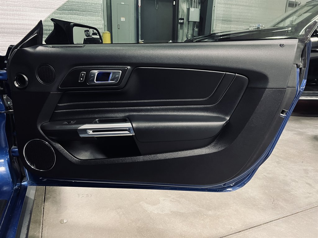2018 Ford Mustang - $16,999
