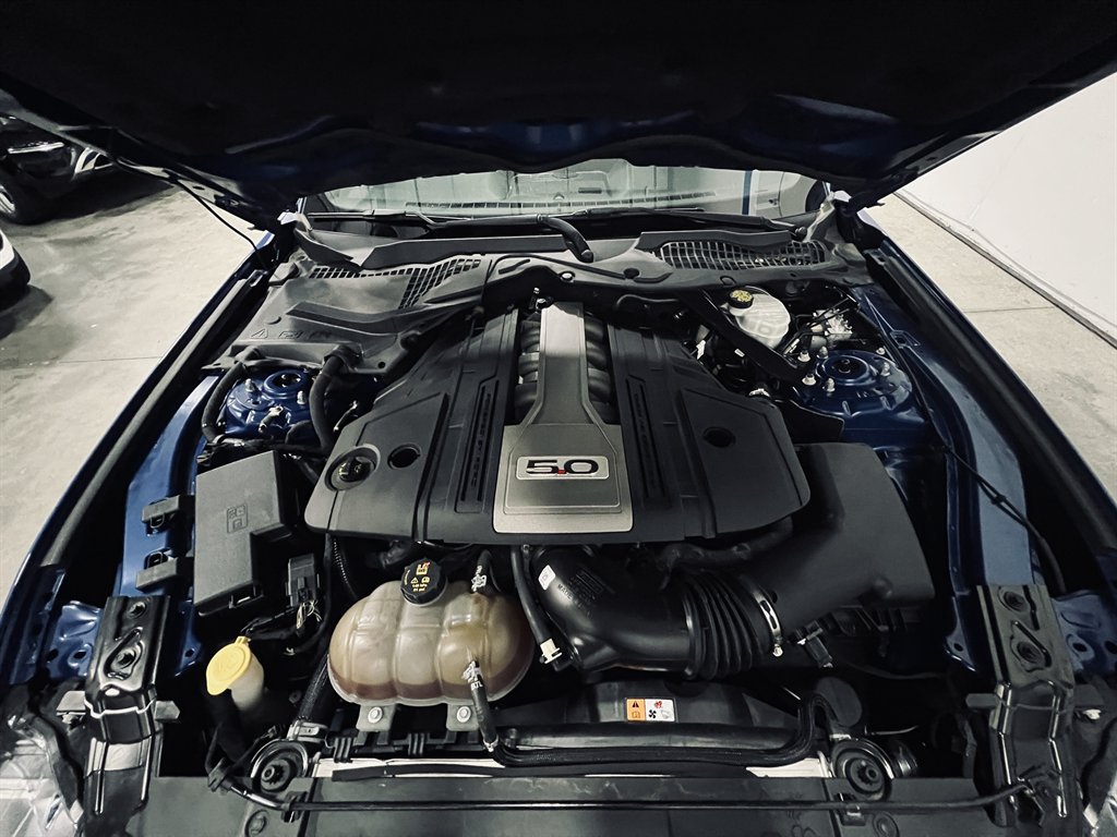 2018 Ford Mustang - $27,800