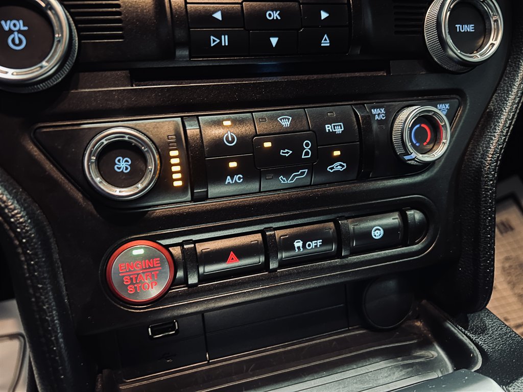 2018 Ford Mustang - $27,800