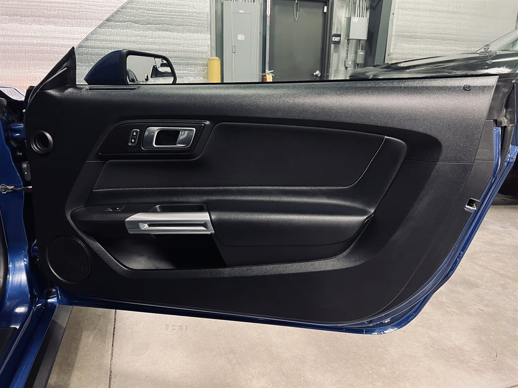 2018 Ford Mustang - $27,800