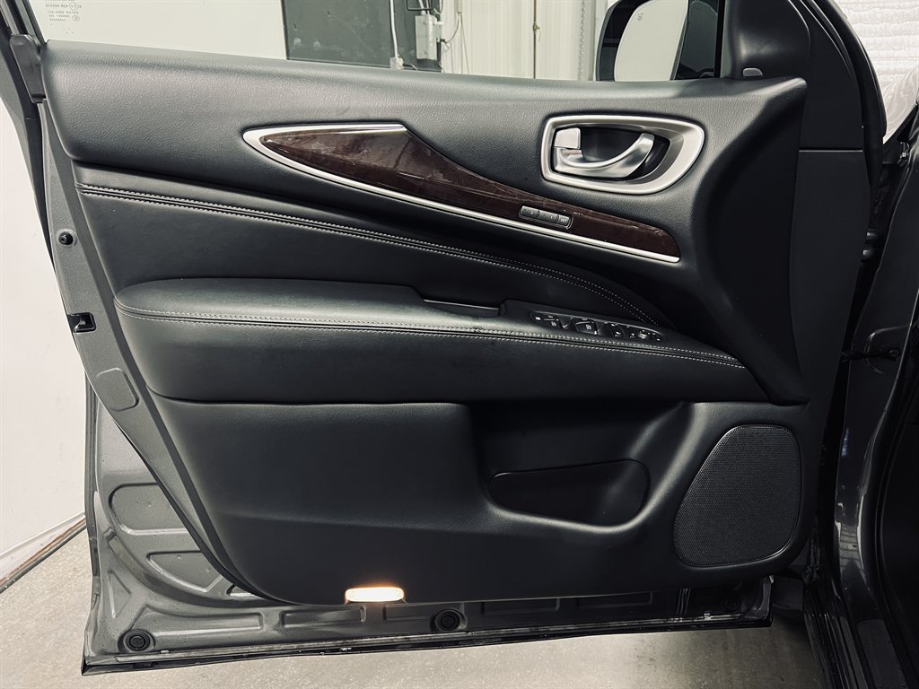2018 INFINITI QX60 - $17,500