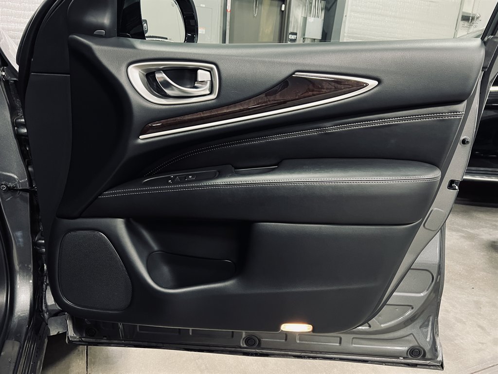 2018 INFINITI QX60 - $17,500