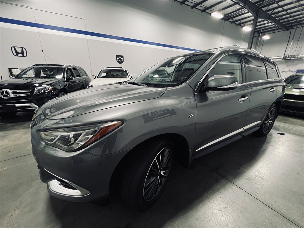 2018 INFINITI QX60 - $17,500