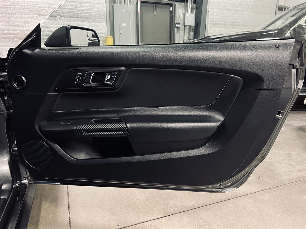 2017 Ford Mustang - $24,500