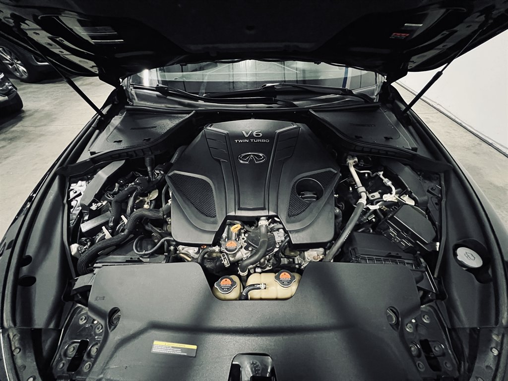 2021 INFINITI Q60 - $21,850