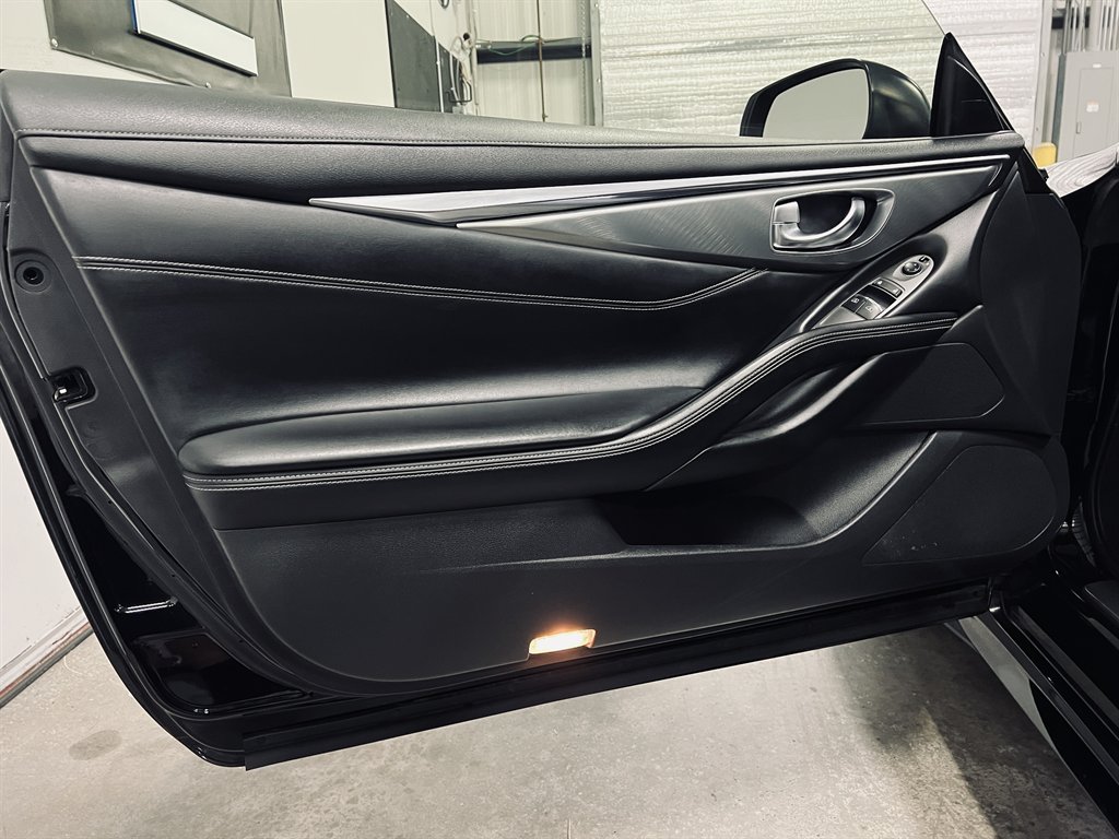 2021 INFINITI Q60 - $21,850