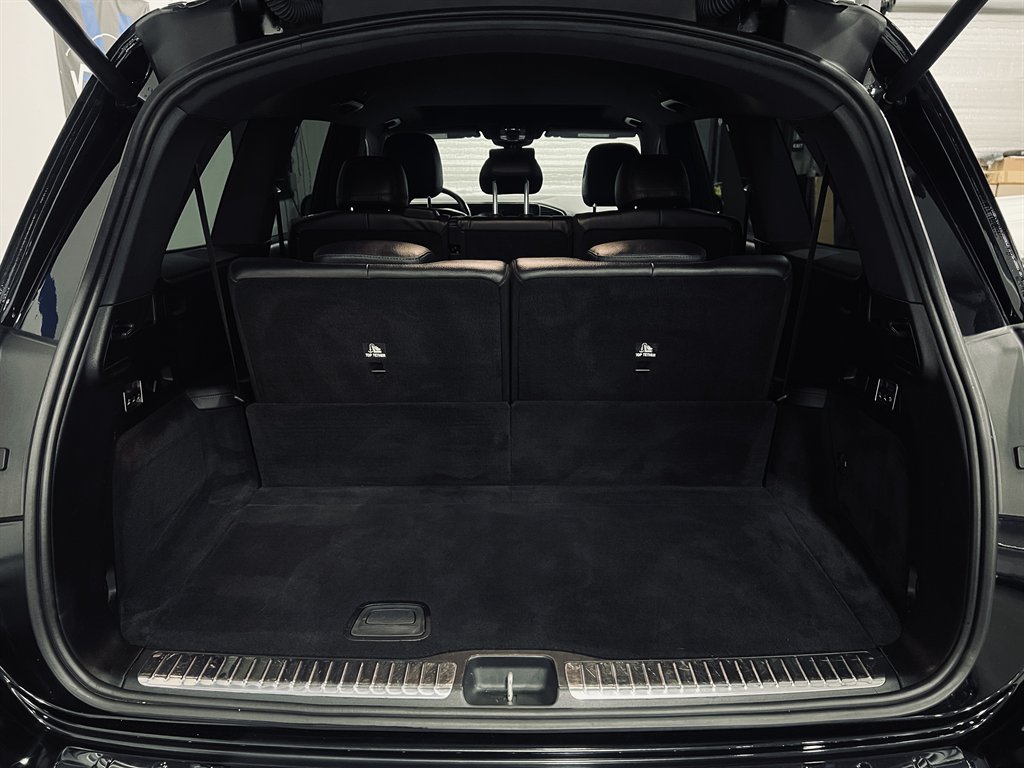 2020 Mercedes-Benz GLS - $26,500