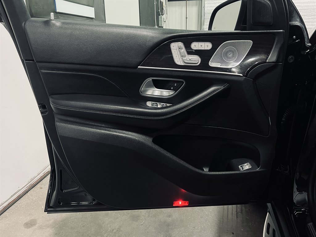 2020 Mercedes-Benz GLS - $26,500