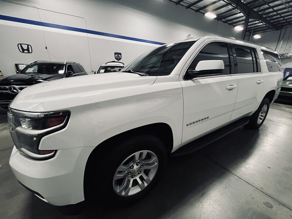 2018 Chevrolet Suburban - $20,500