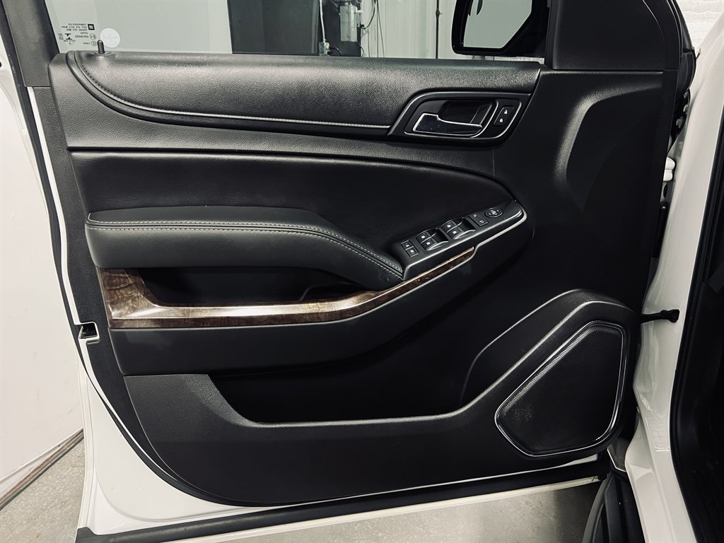 2018 Chevrolet Suburban - $20,500