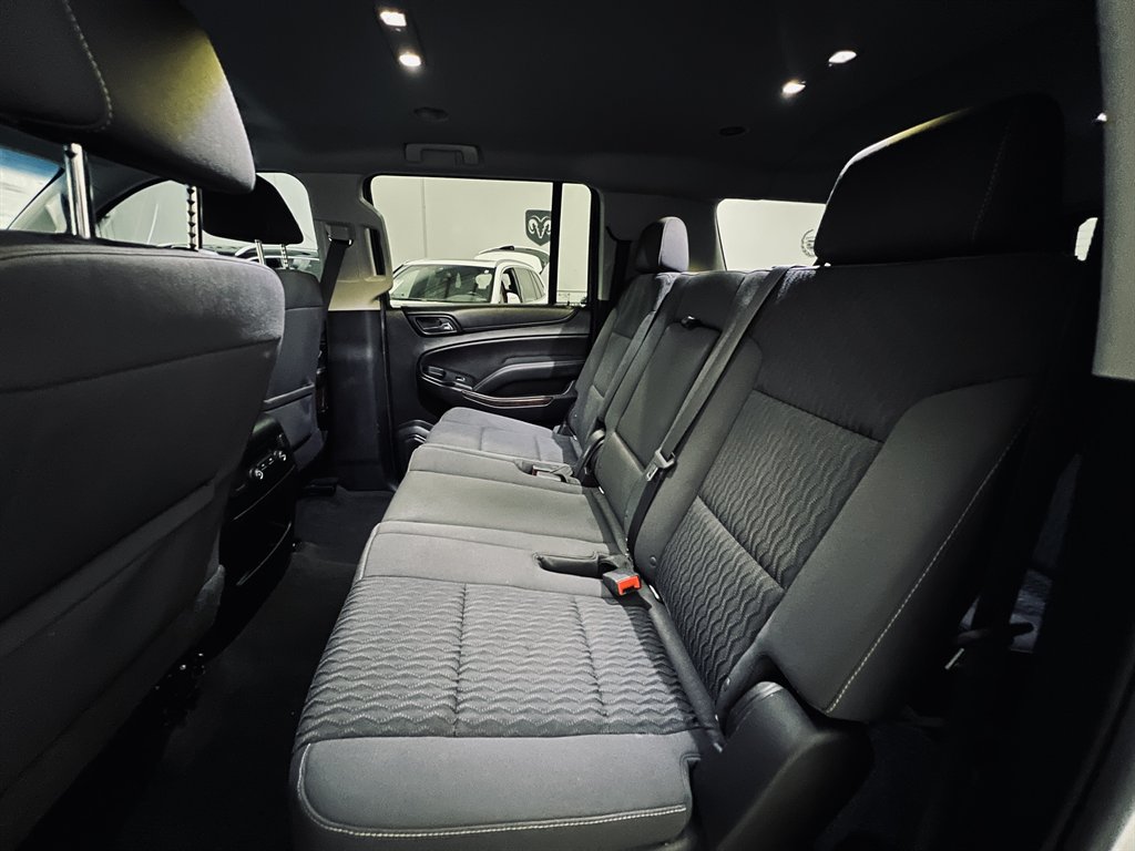 2018 Chevrolet Suburban - $20,500
