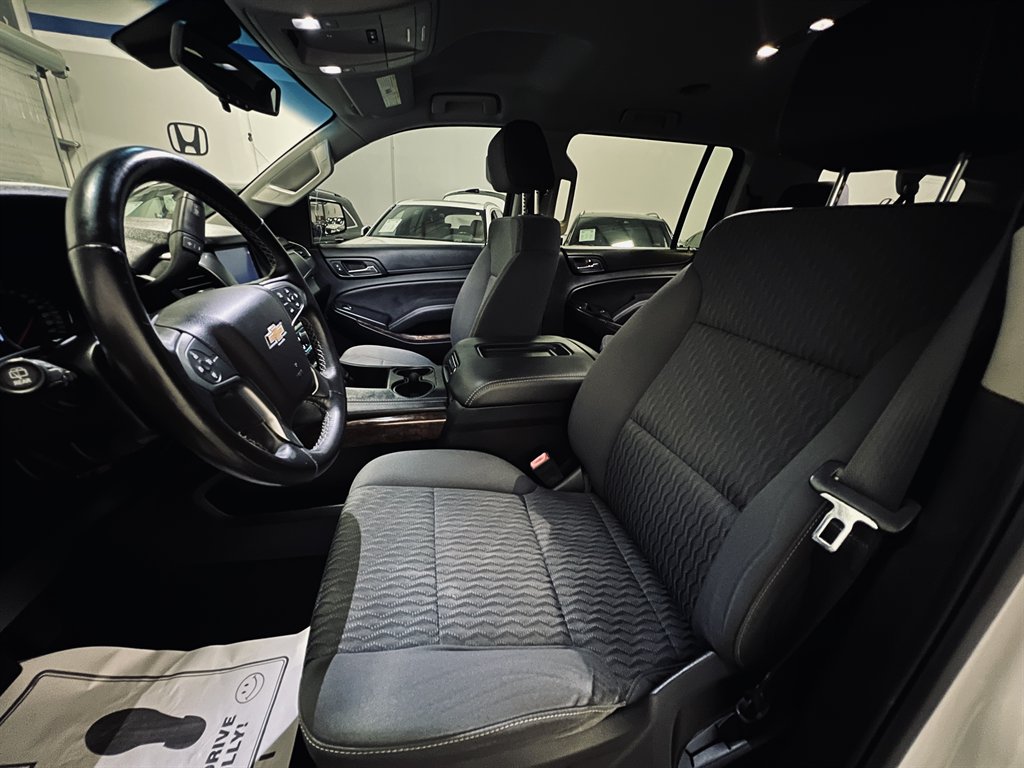 2018 Chevrolet Suburban - $20,500