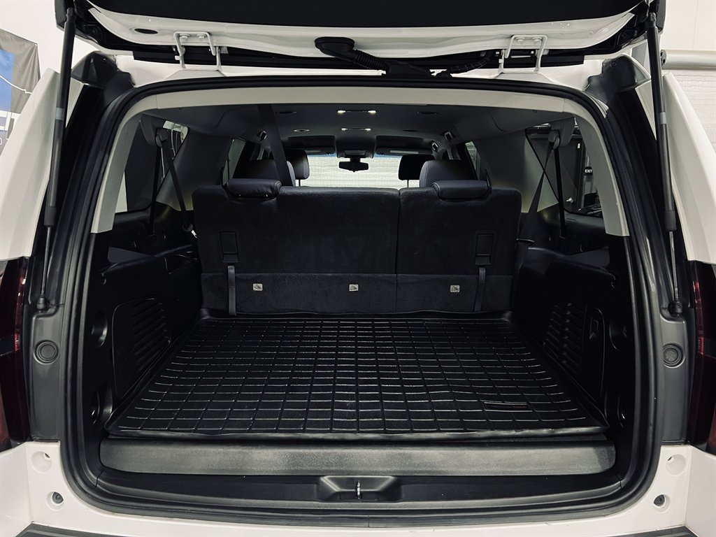2018 Chevrolet Suburban - $20,500