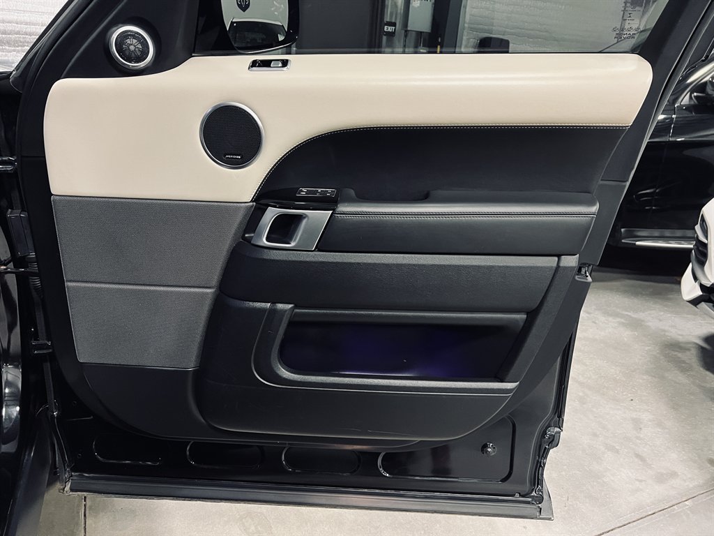 2020 Land Rover Range Rover Sport - $23,999