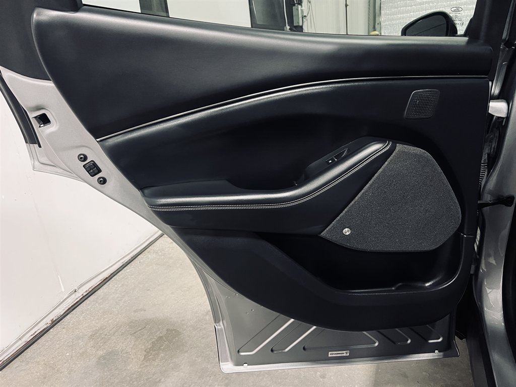 2021 Ford Mustang - $22,700