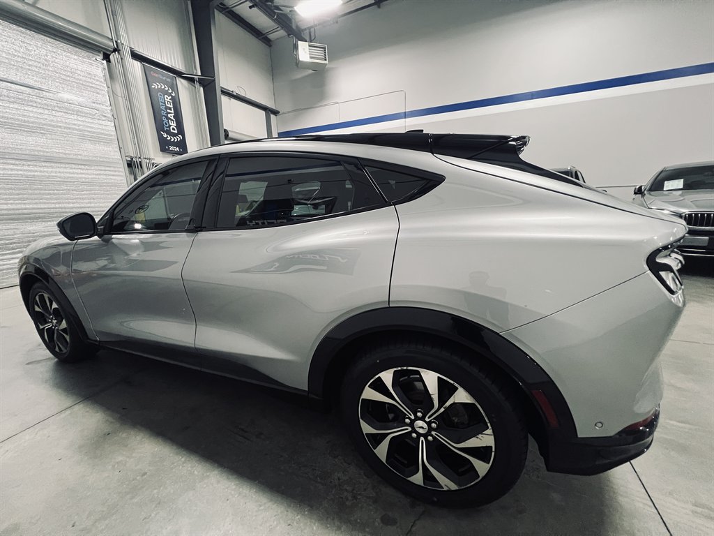 2021 Ford Mustang - $22,700