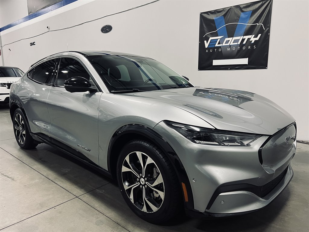 2021 Ford Mustang - $22,700