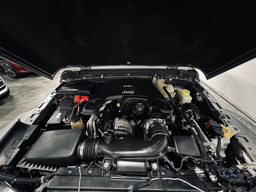 2018 Jeep Wrangler - $19,500