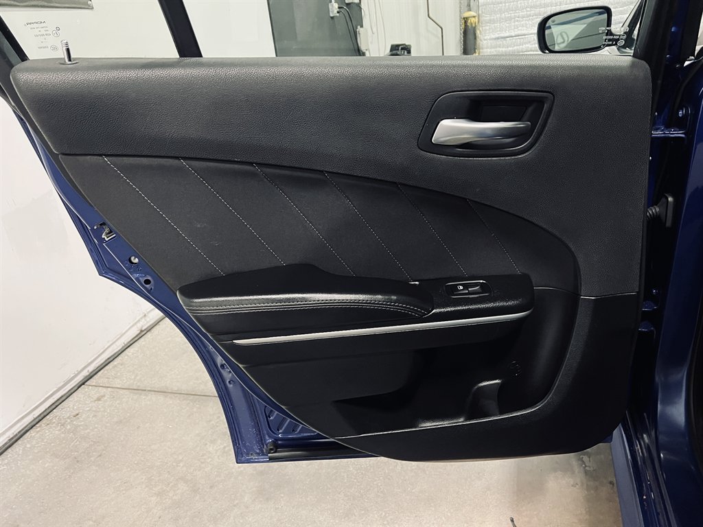 2019 Dodge Charger - $24,300