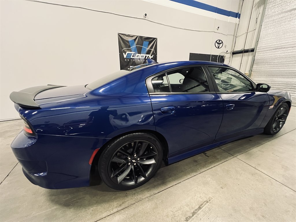 2019 Dodge Charger - $24,300