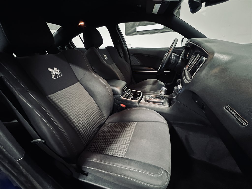 2019 Dodge Charger - $24,300