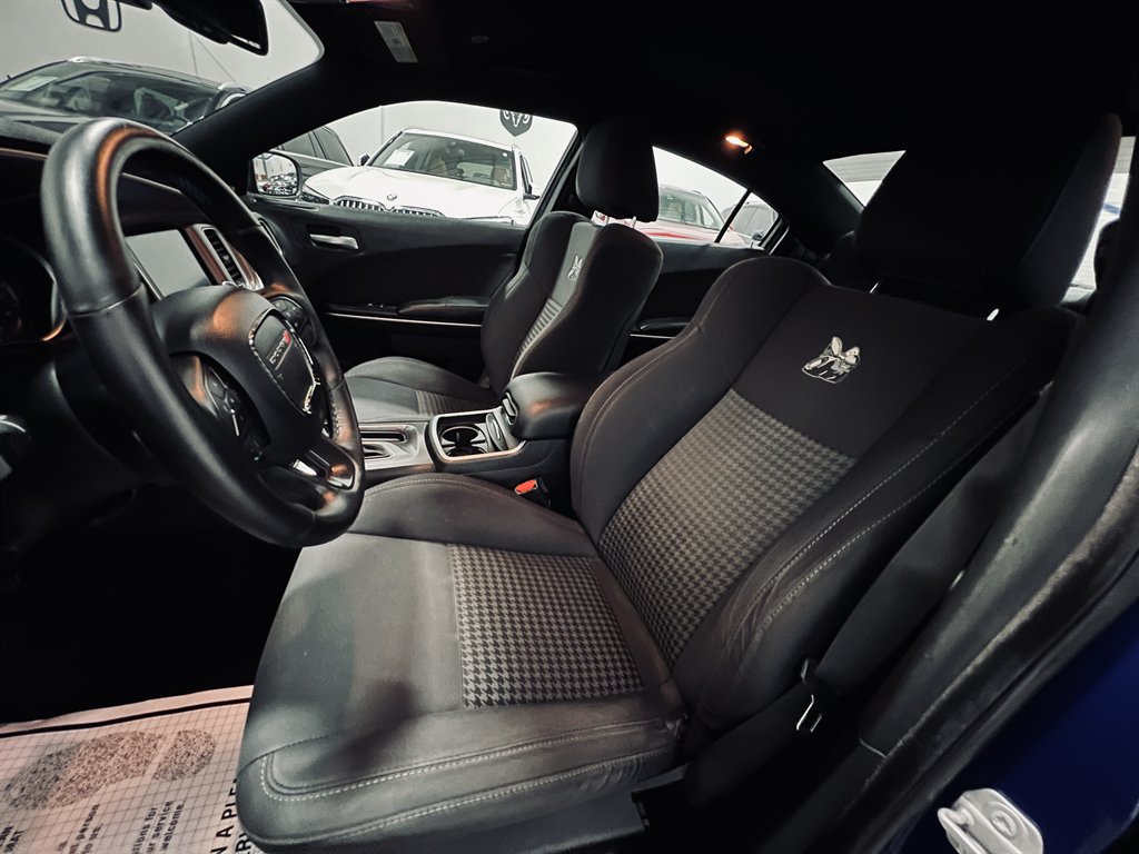 2019 Dodge Charger - $24,300