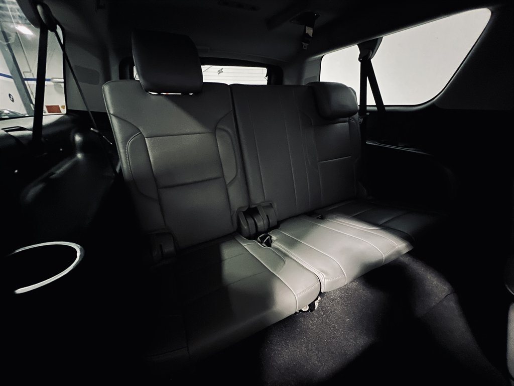 2020 Chevrolet Suburban - $24,999