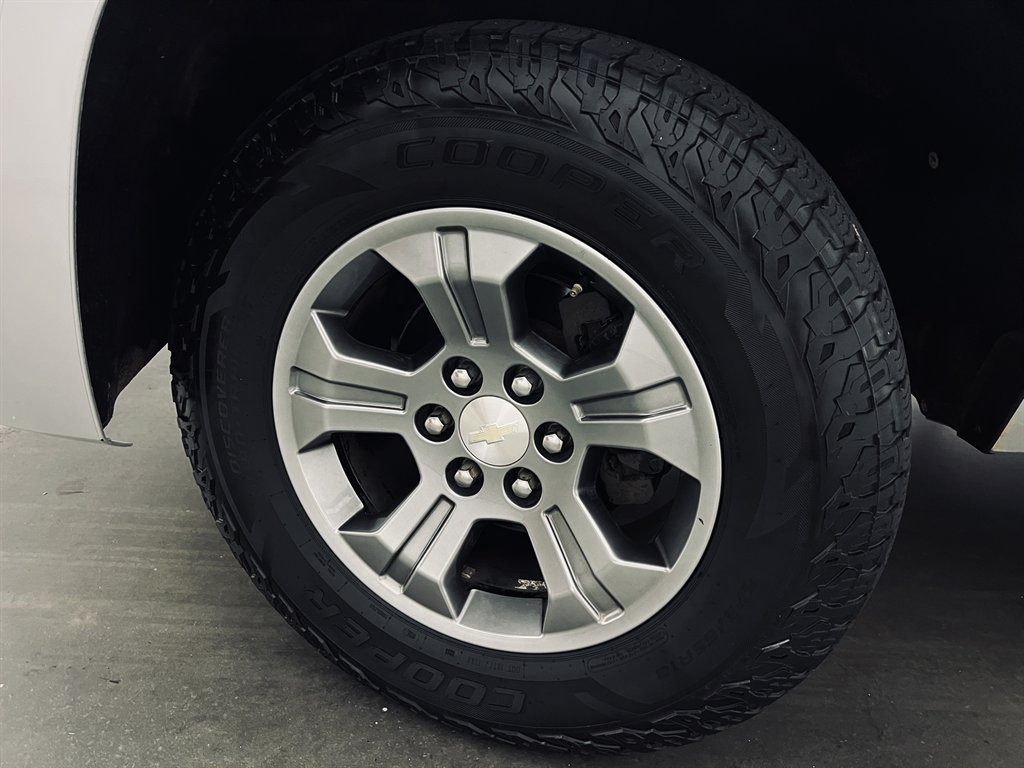 2020 Chevrolet Suburban - $24,999