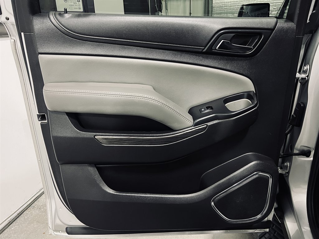 2020 Chevrolet Suburban - $24,999