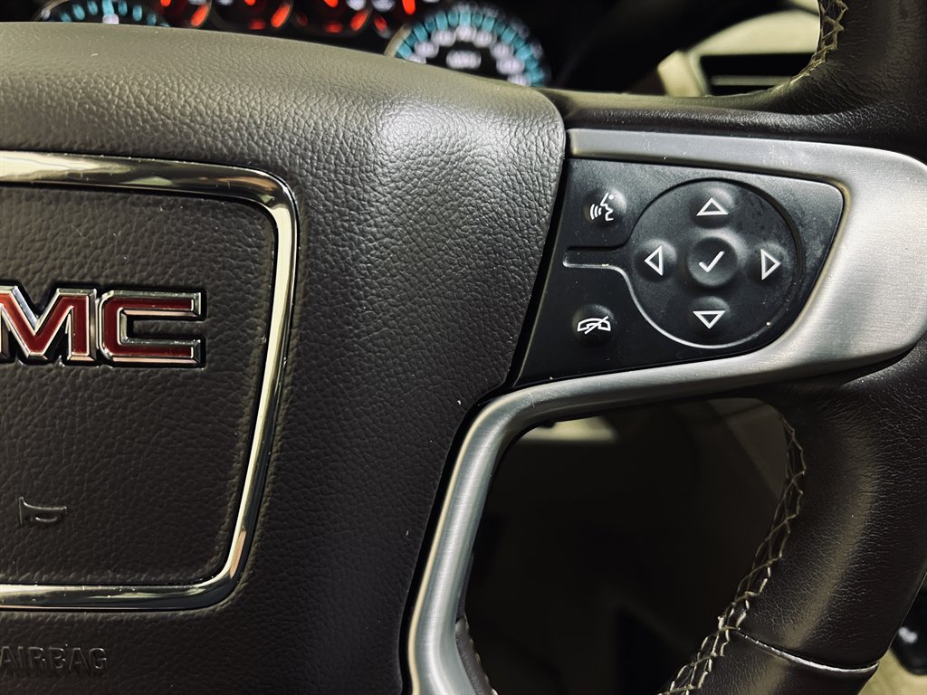 2020 GMC Yukon - $31,999