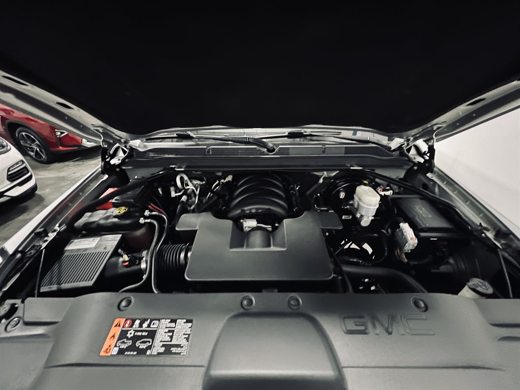2020 GMC Yukon - $31,999