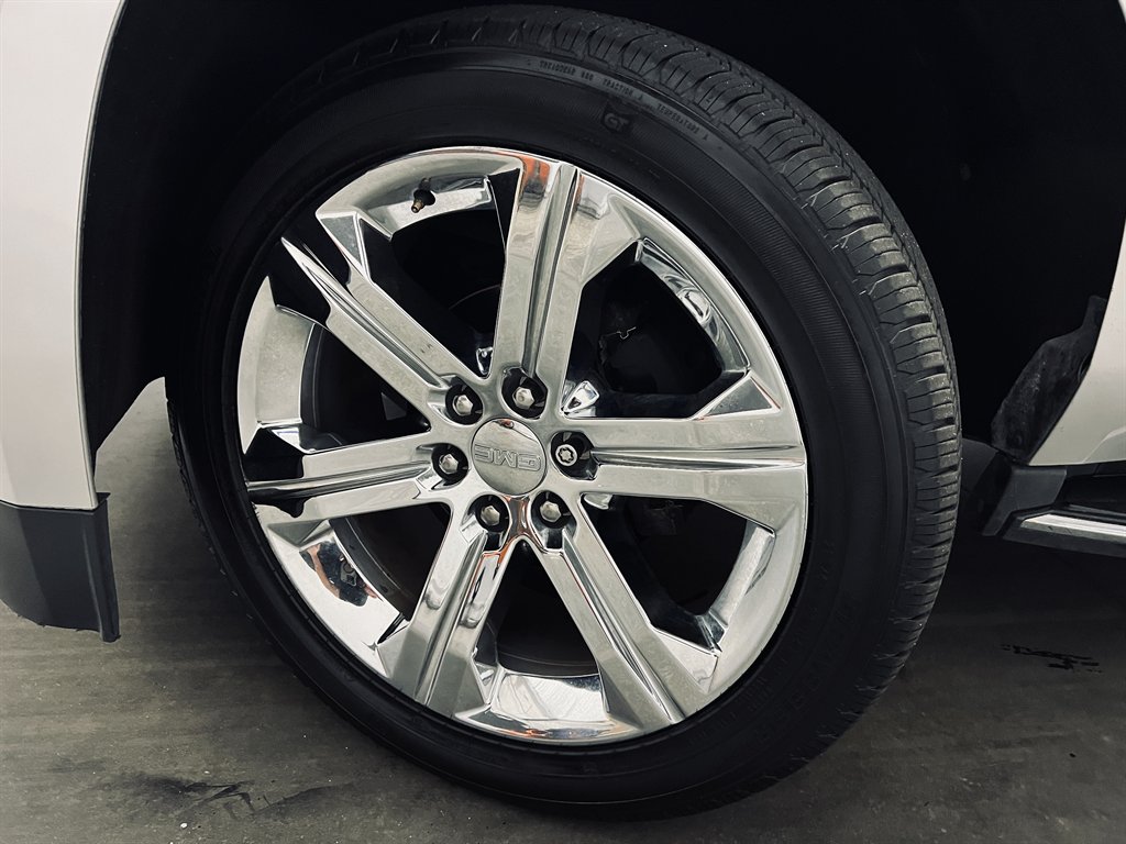 2020 GMC Yukon - $31,999
