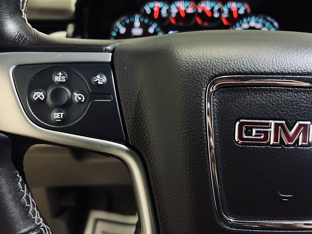 2020 GMC Yukon - $31,999