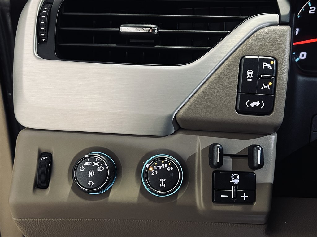 2020 GMC Yukon - $31,999