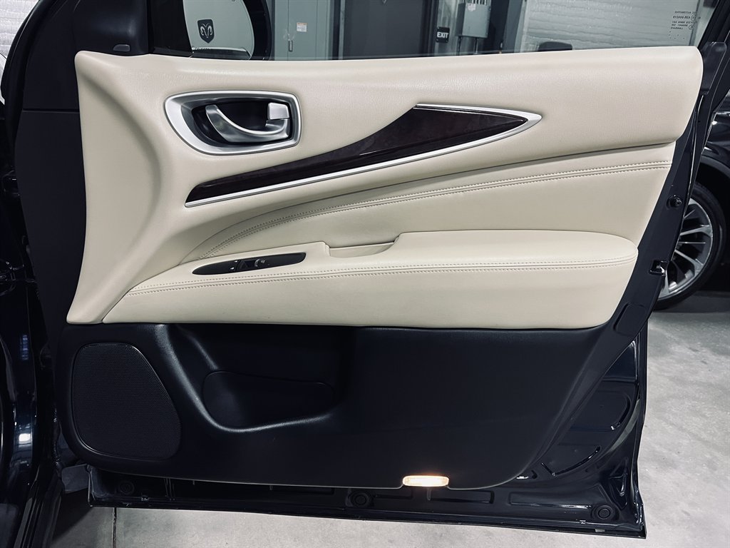 2019 INFINITI QX60 - $16,500