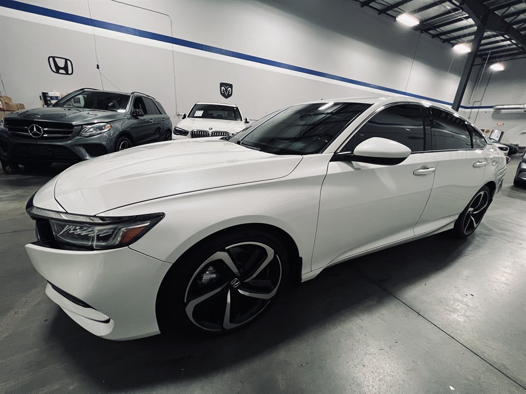 2019 Honda Accord - $17,999