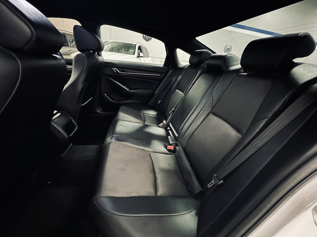 2019 Honda Accord - $17,999