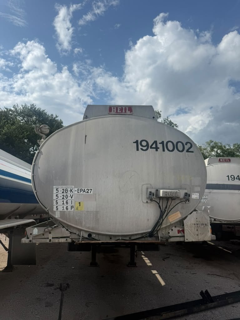 1991 Heil Trailer International Tanker - $14,000