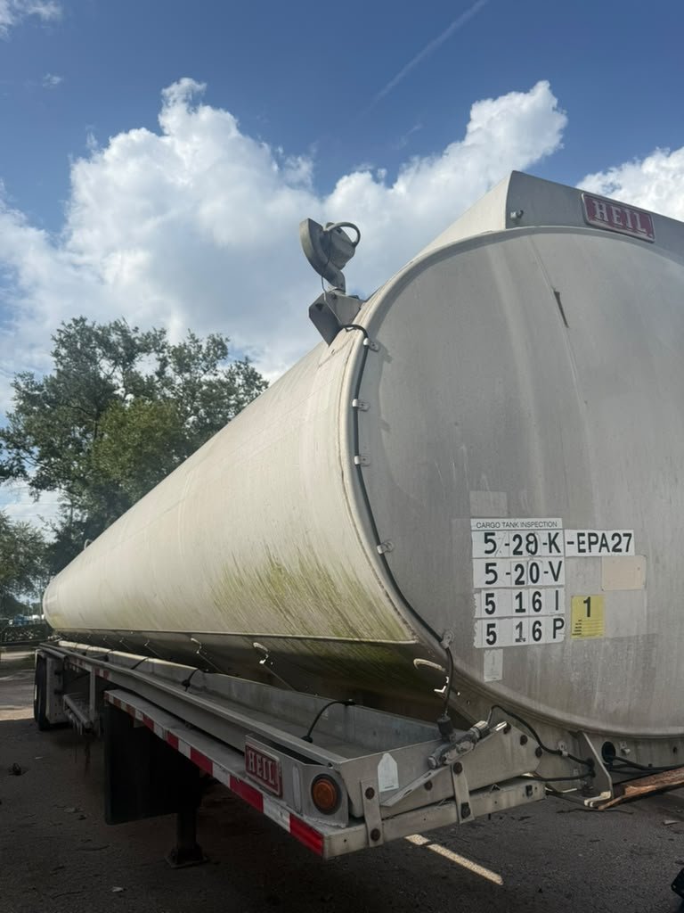 1991 Heil Trailer International Tanker - $14,000