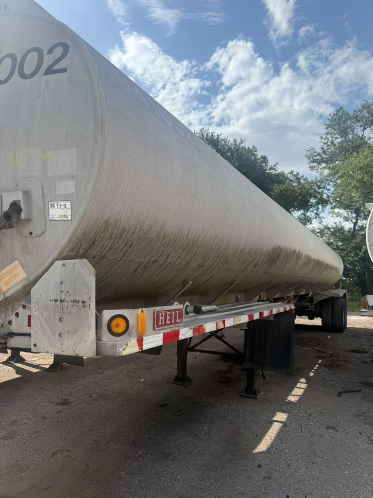 1991 Heil Trailer International Tanker - $14,000