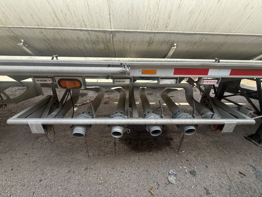 1991 Heil Trailer International Tanker - $14,000