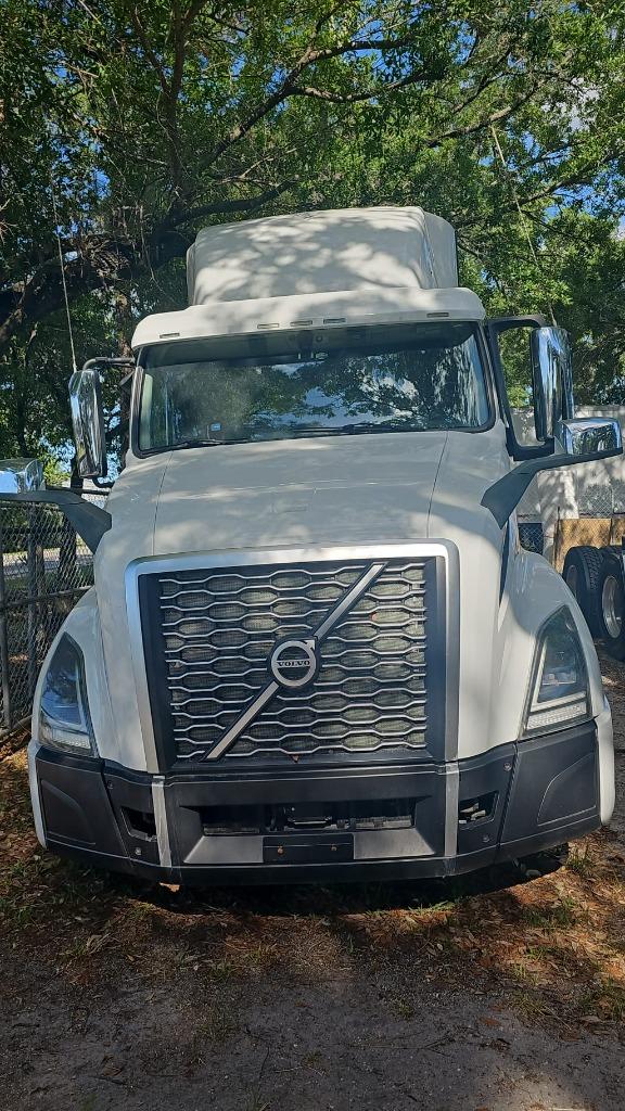 2019 Volvo VNL - $49,999