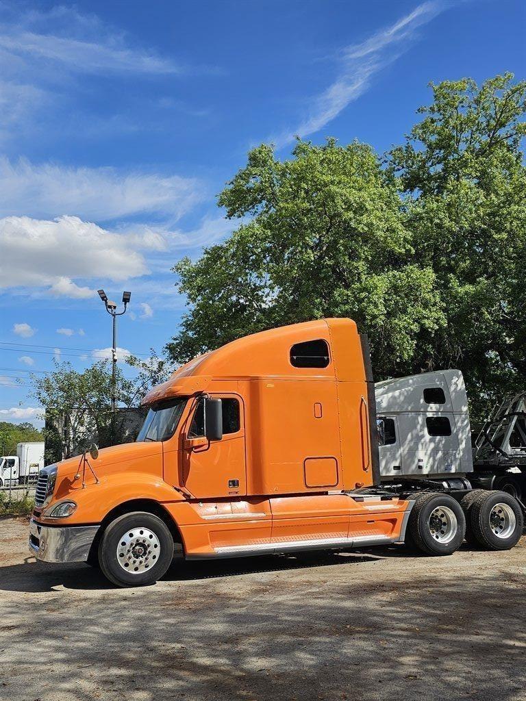 2012 Freightliner CL120 Columbia Conventional Sleeper photo
