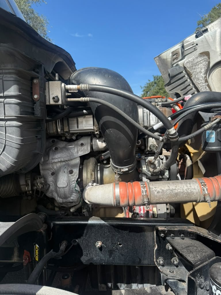 2017 Freightliner Cascadia - $14,000