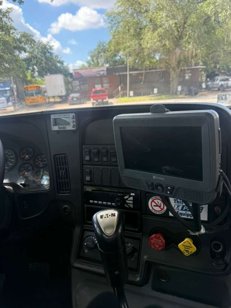 2016 International La687 - $15,500