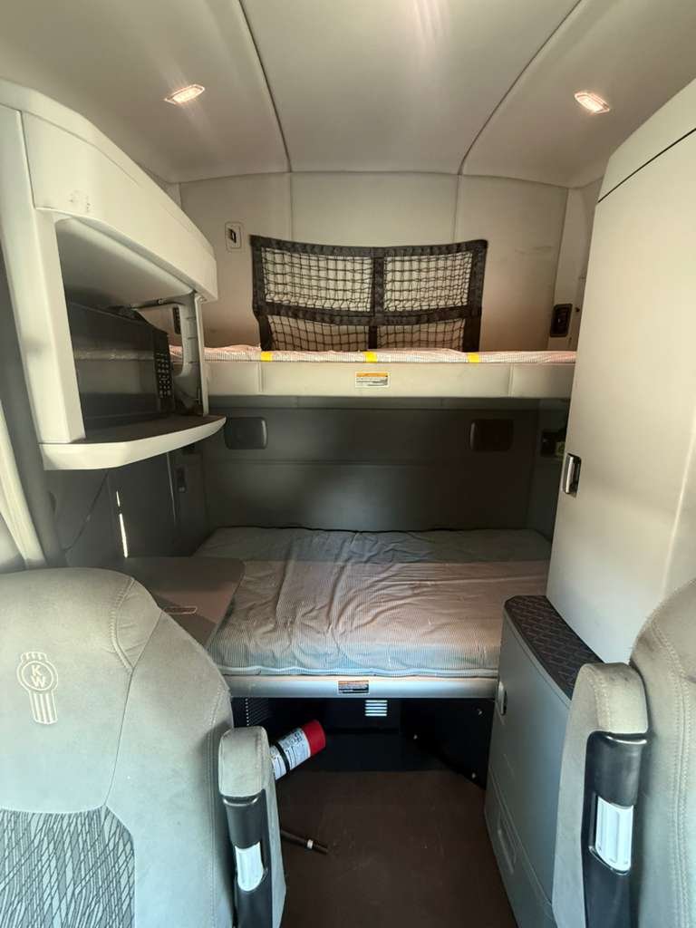 2020 Kenworth T680 - $47,000