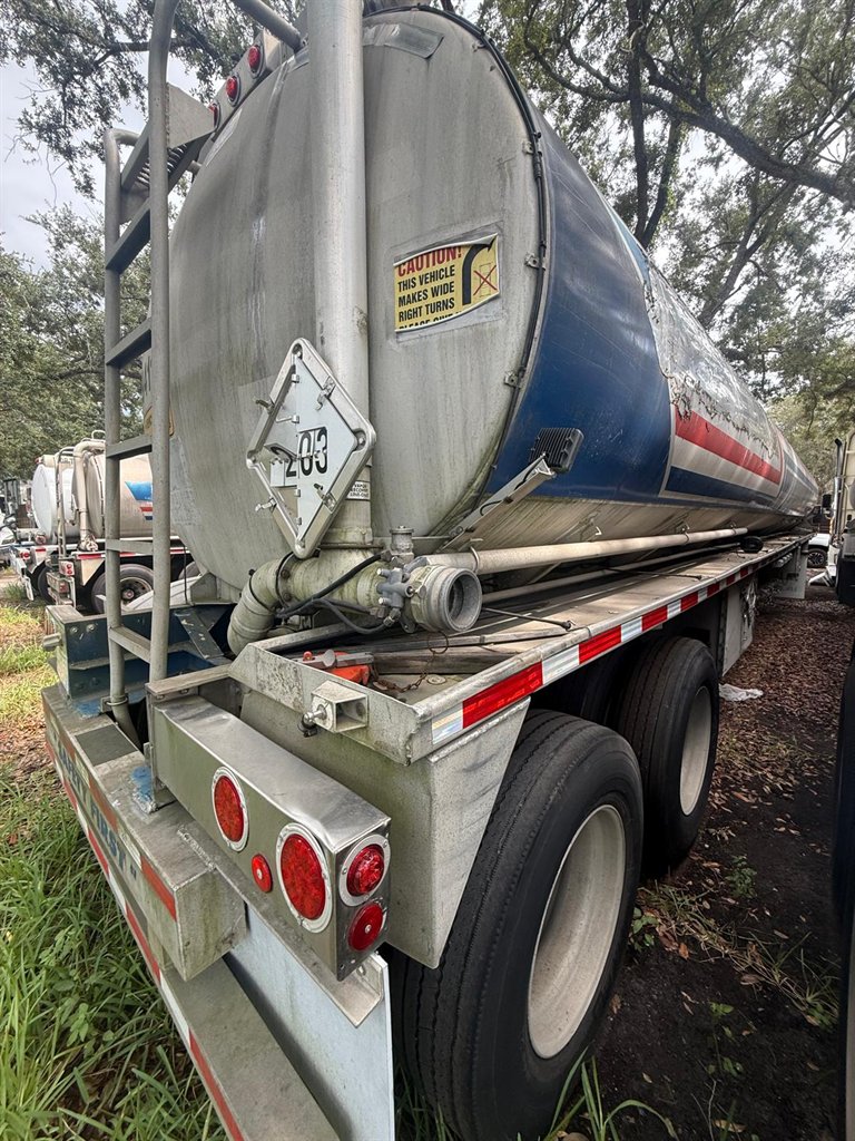 1995 Polar Tank Trailer Polar Tank Trailer - $14,500