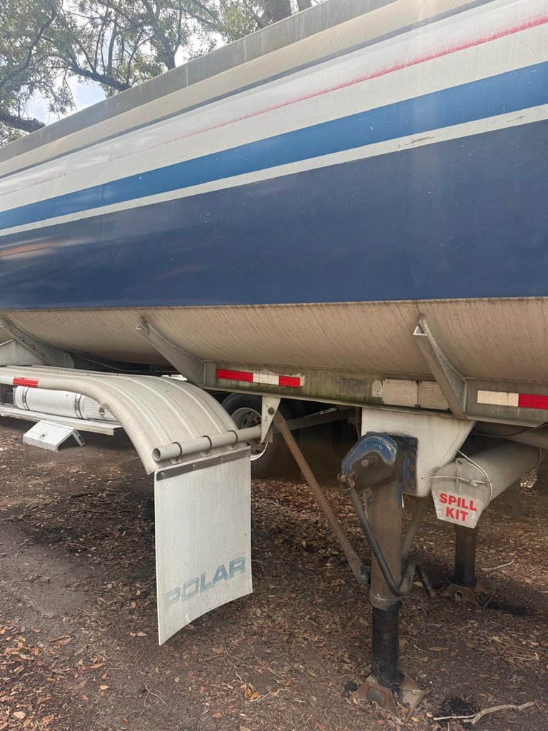 1995 Polar Tank Trailer Polar Tank Trailer - $14,500