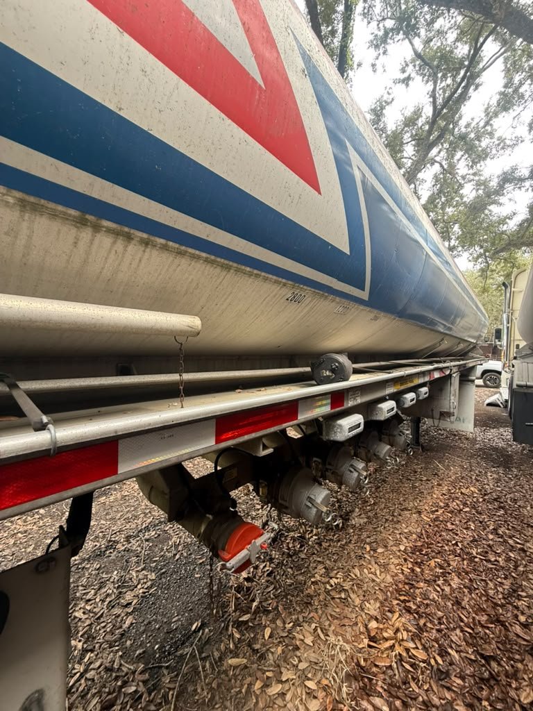 1996 Polar Tank Trailer Polar Tank Trailer - $15,000